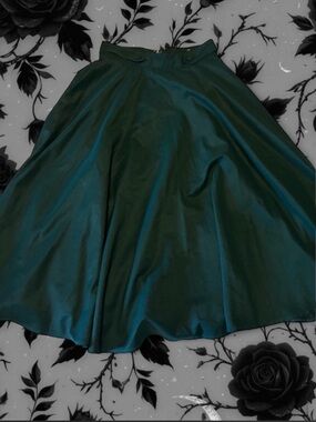 Women’s Deep Green Full Circle Skirt - Classic High Waist